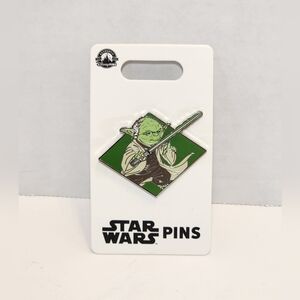 Disney Parks Star Wars YODA Official Trading Pin - NWT